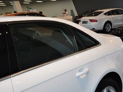 2013款 35TFSI 自动舒适型