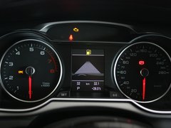 奥迪A4L 2013款 40TFSI DCT quattro 运动型