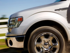 2013款 猛禽F-150 6.2L 自动 一门半版 高配