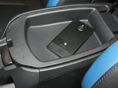 2012款 1.6T 自动 豪华版