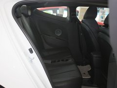 2012款 1.6T 自动 豪华版