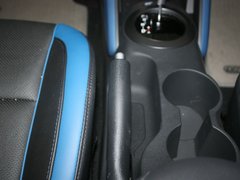 2012款 1.6T 自动 豪华版