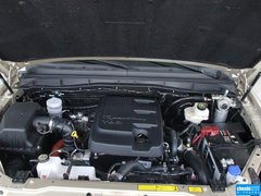 2012款 2.4L 手动 柴油四驱LX