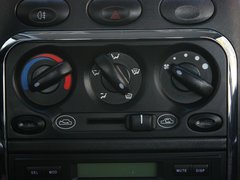 2012款 1.2L 手动 运动版活力型