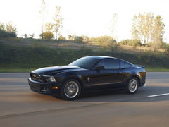 2012款 3.7L 自动 标准型