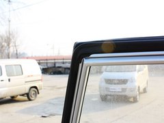 2011款 1.3L 手动 超值版 5座