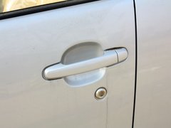 2011款 1.3L 手动 超值版 5座