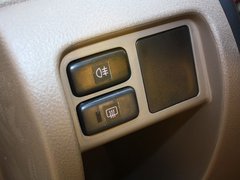 2011款 1.3L 手动 超值版 5座