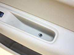 2011款 1.3L 手动 超值版 5座