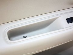 2011款 1.3L 手动 超值版 5座