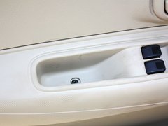 2011款 1.3L 手动 超值版 5座