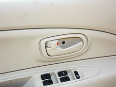 2011款 1.3L 手动 超值版 5座