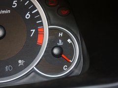 2011款 1.3L 手动 超值版 5座