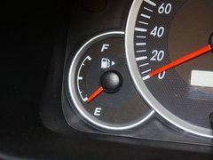 2011款 1.3L 手动 超值版 5座