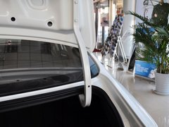 2012款 三厢 1.4L 自动 GLS纪念版