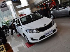 2012款 三厢 1.4L 自动 GLS纪念版