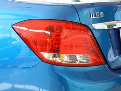 2012款 1.5T 手动 豪华型
