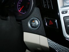 2012款 1.5T 手动 豪华型