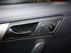 2013款 1.6L 手动 舒适版