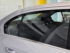 2013款 1.6L 自动 舒适版