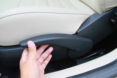 2013款 1.6L 自动 豪华版