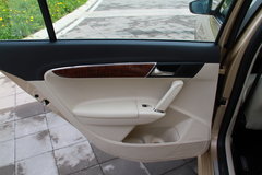 2013款 1.6L 自动 豪华版