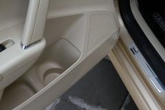 2013款 1.6L 自动 豪华版