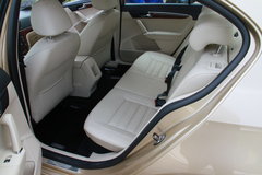 2013款 1.6L 自动 豪华版