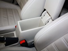 2013款 1.6L 自动 豪华版