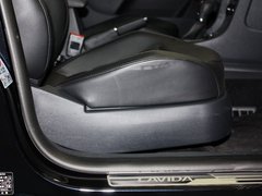 2013款 1.6L 自动 豪华版
