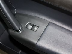 2013款 1.6L 自动 豪华版