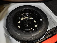 2013款 1.6L 自动 豪华版