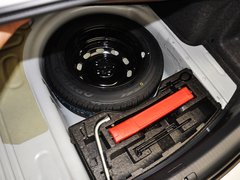 2013款 1.6L 自动 豪华版