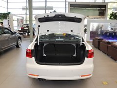 2013款 1.6L 自动 豪华版