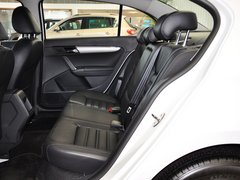 2013款 1.6L 自动 豪华版