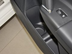 2013款 1.6L 自动 豪华版