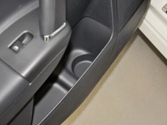 2013款 1.6L 自动 豪华版