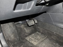2013款 1.6L 自动 豪华版