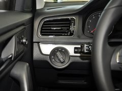 2013款 1.6L 自动 豪华版