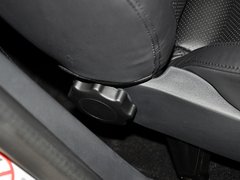 2013款 1.6L 自动 豪华版