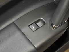 2013款 1.6L 自动 豪华版