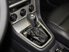 2013款 1.6L 自动 豪华版