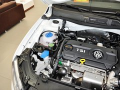 2013款 1.6L 自动 豪华版