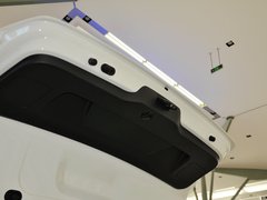 2013款 1.6L 自动 豪华版