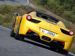 2013款 4.5L Spider