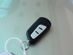 2012款 2.3L 自动 旗舰型