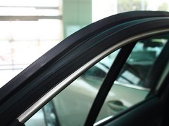 2012款 2.3L 自动 旗舰型