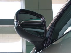 2012款 2.3L 自动 旗舰型