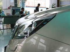 2012款 2.3L 自动 旗舰型