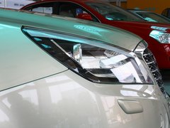 2012款 2.3L 自动 旗舰型